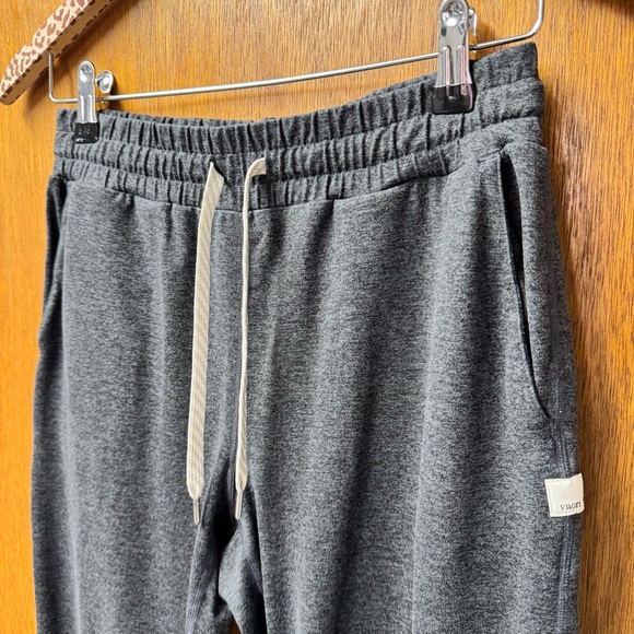Vuori Performance Joggers Womens Pants DreamKnit Charcoal Dark Grey Gray XS - Picture 5 of 12